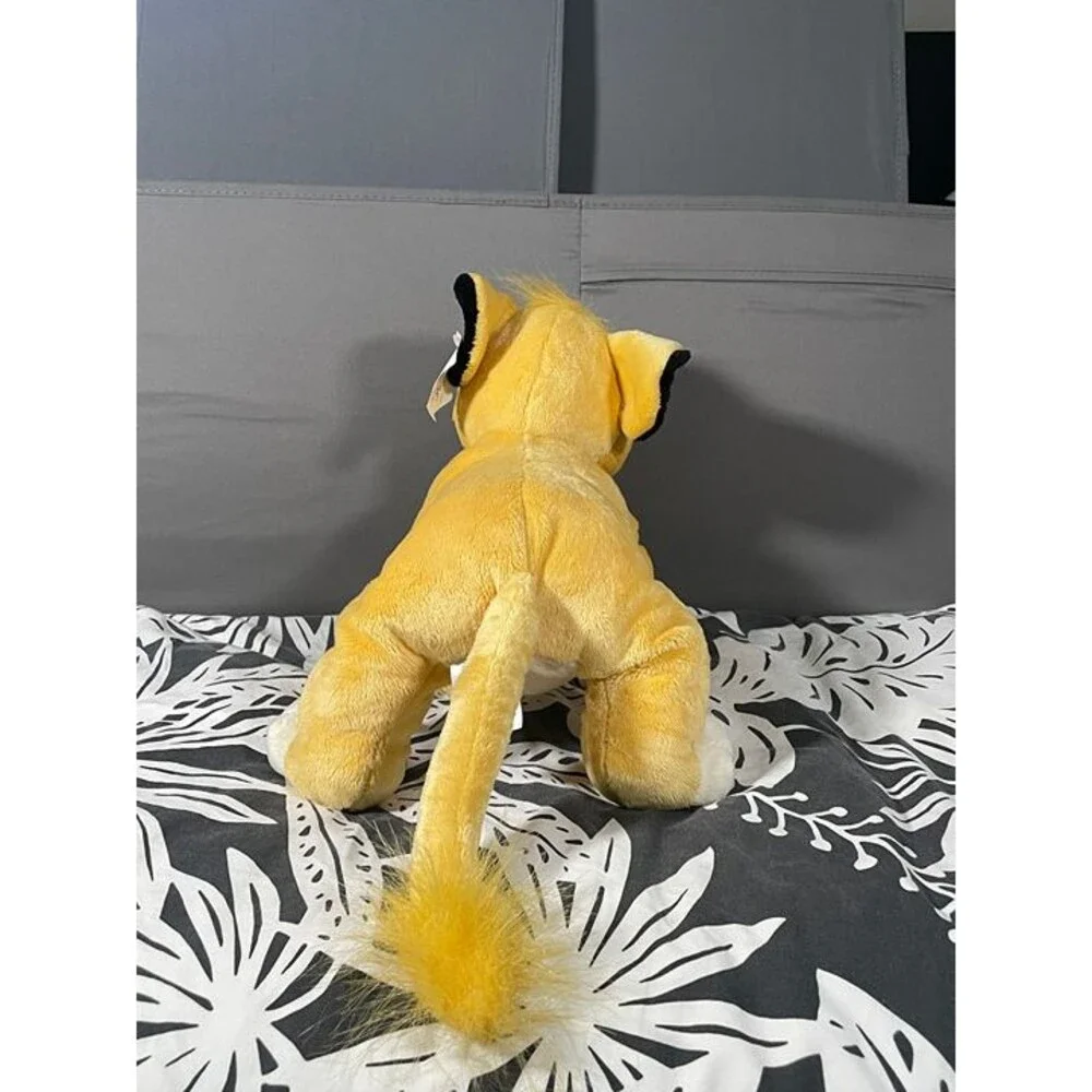 Disney Store Lion King Young Simba Plush Stuffed Animal Toy NWT New With Tags